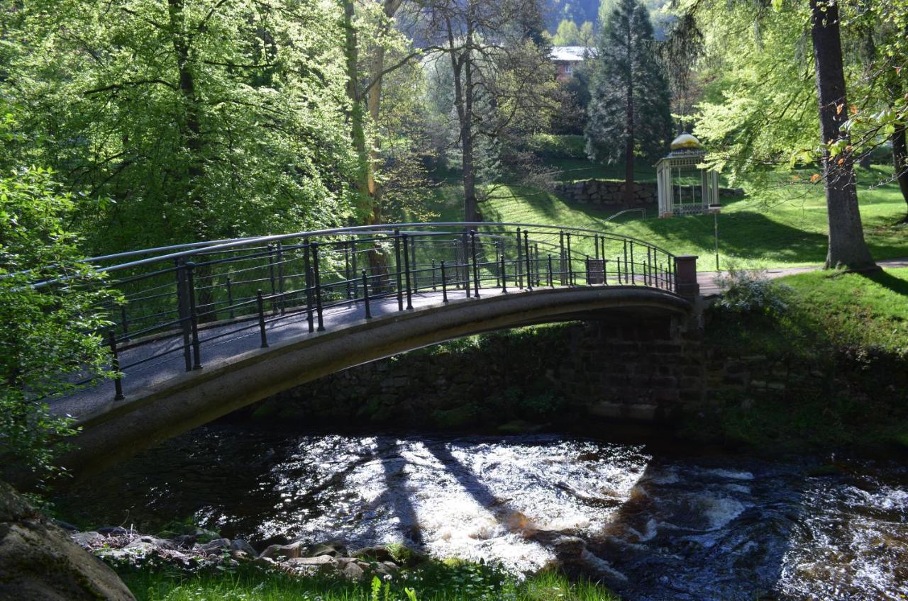 Ferienwohnung Am Kurpark Bad Wildbad Esterno foto